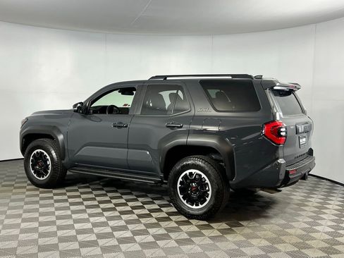 Used 2025 Toyota 4Runner TRD Off-Road image 9
