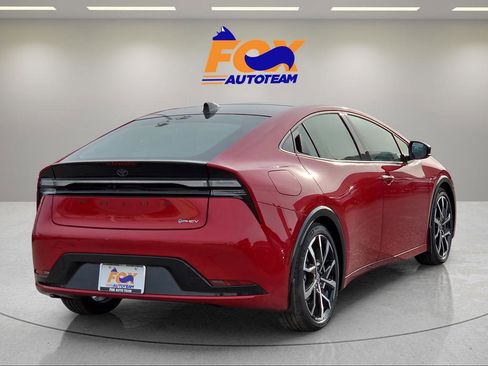 New 2026 Toyota Prius Plug-In Hybrid image 4