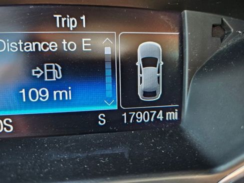 Used 2016 Ford Escape SE image 16