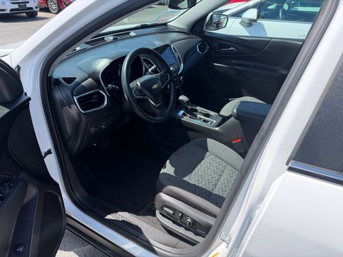 Used 2024 Chevrolet Equinox LT FWD image 4