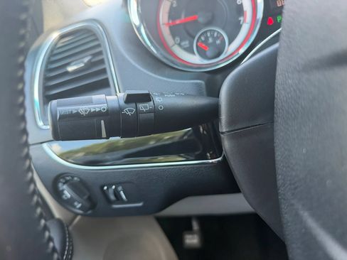 Used 2017 Dodge Grand Caravan SXT FWD image 16