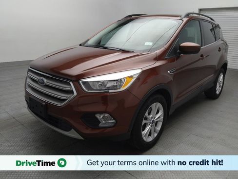 Used 2018 Ford Escape SE w/ SE Sync 3 Package FWD image 1
