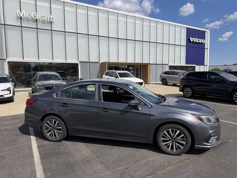 Used 2018 Subaru Legacy 2.5i Premium w/ Eyesight & BSD & Rcta & HBA AWD/4WD image 3