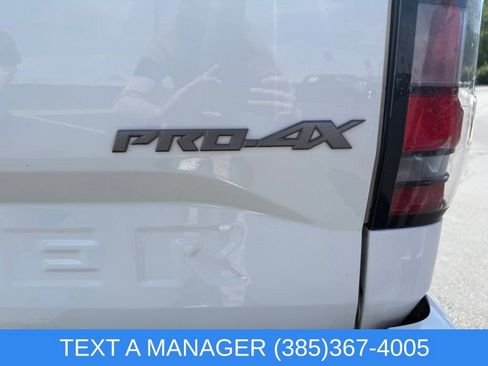 Used 2022 Nissan Frontier PRO-4X AWD/4WD image 11