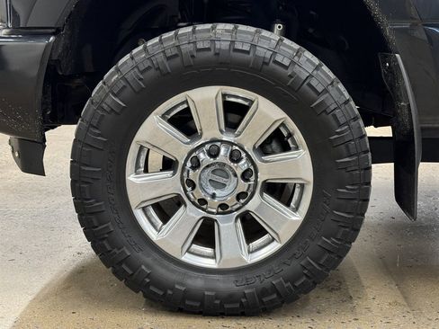 Used 2019 Ford F250 Platinum w/ Platinum Ultimate Package AWD/4WD image 6