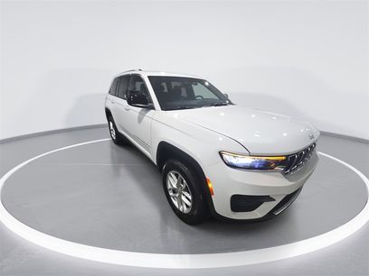 New 2025 Jeep Grand Cherokee Laredo X w/ Trailer Tow Package