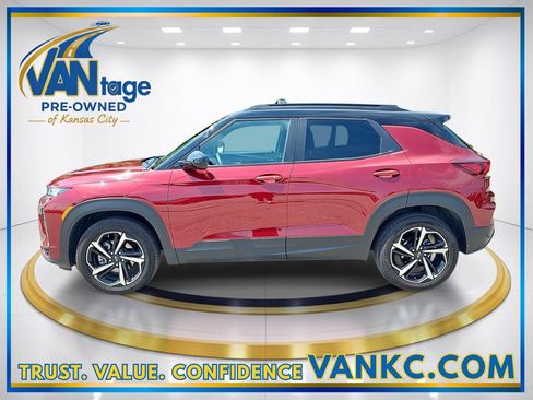 Used 2023 Chevrolet TrailBlazer RS w/ Sun and Liftgate Package AWD/4WD image 10