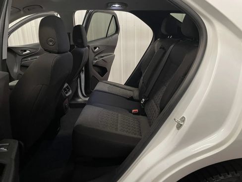 Used 2023 Chevrolet Equinox LT AWD/4WD image 34