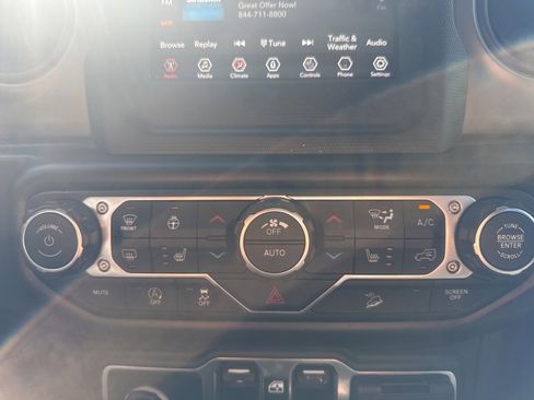 Used 2019 Jeep Wrangler Unlimited Sport S image 20