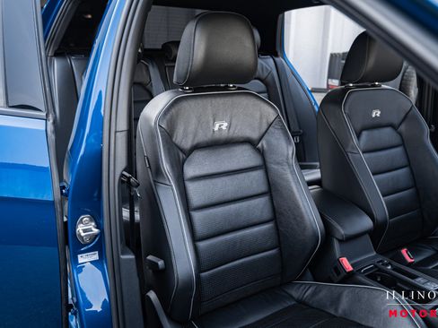 Used 2019 Volkswagen Golf R 4-Door image 36