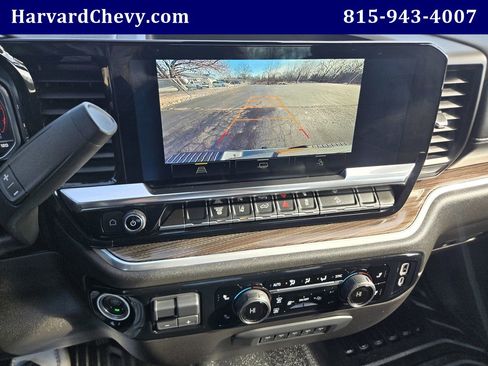 Used 2025 Chevrolet Silverado 3500 LT image 10