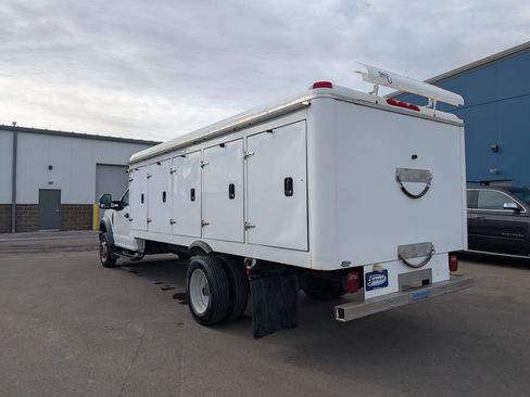 Used 2017 Ford F450 XL w/ Power Equipment Group image 4