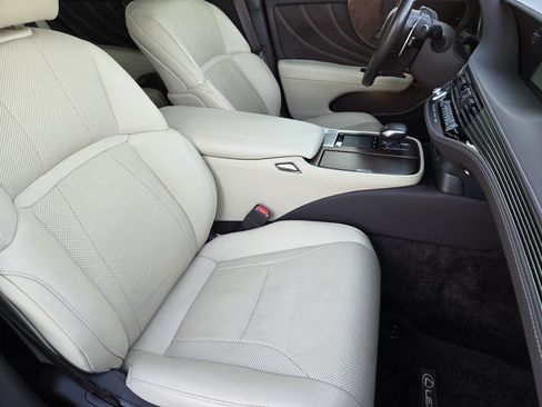 Certified 2019 Lexus LS 500 F Sport image 21