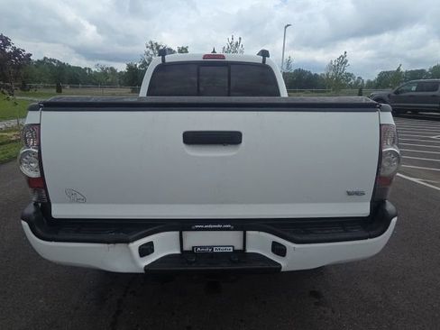 Used 2014 Toyota Tacoma 4x4 Double Cab image 10