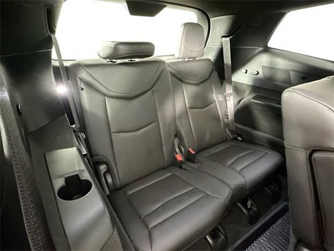 Used 2024 Cadillac XT6 Sport w/ LPO, ONYX Package image 30