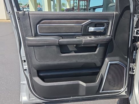Used 2026 RAM 2500 Laramie AWD/4WD image 19
