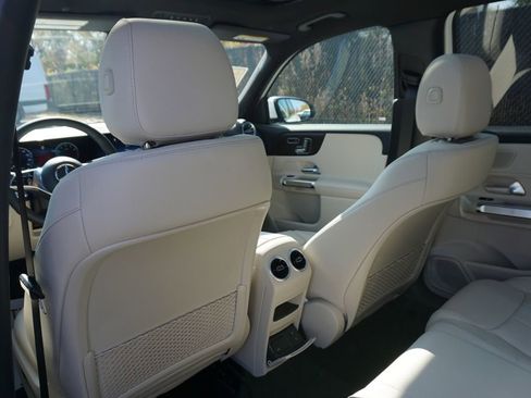 New 2026 Mercedes-Benz GLB 250 image 15