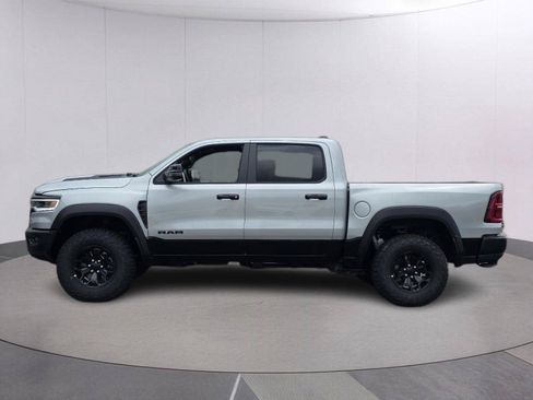 Used 2024 RAM 1500 Warlock AWD/4WD image 8
