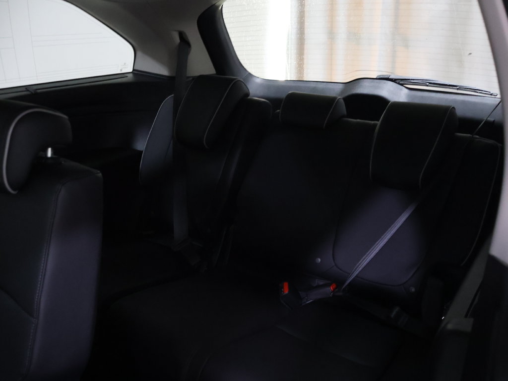 New 2026 Honda Odyssey Touring image 16
