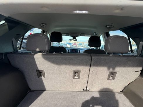 Used 2021 Chevrolet Equinox LT image 20