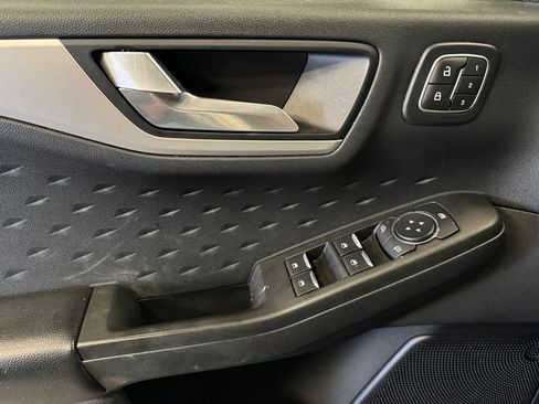 Used 2020 Ford Escape SEL FWD image 19
