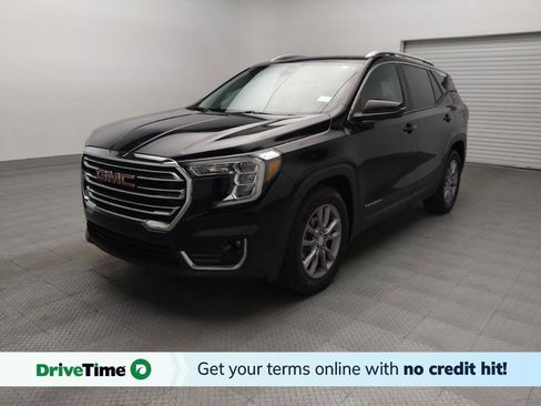 Used 2023 GMC Terrain SLT FWD image 1