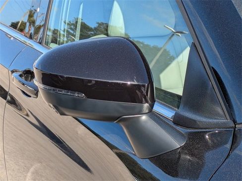 New 2025 Mitsubishi Outlander SEL image 12