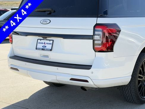 Certified 2022 Ford Expedition Max Limited image 8
