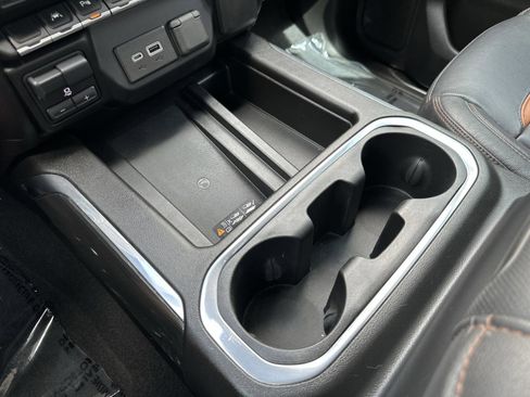 Used 2022 GMC Sierra 1500 AT4 w/ AT4 Premium Package image 30