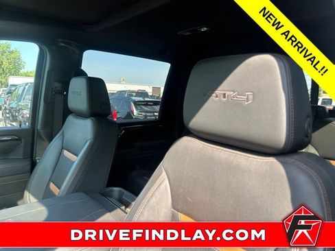 Used 2025 GMC Sierra 2500 AT4 w/ AT4 Premium Plus Package AWD/4WD image 14