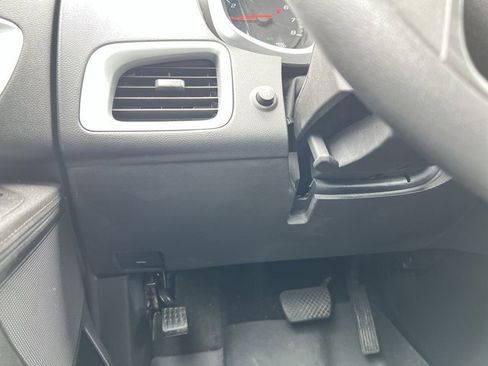 Used 2017 Chevrolet Equinox LS FWD image 18
