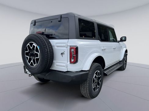 New 2025 Ford Bronco Outer Banks image 7