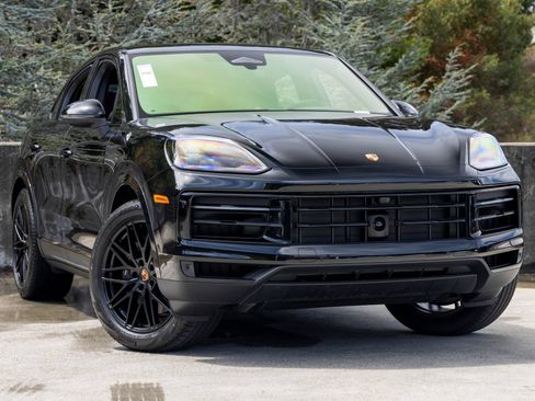 New 2026 Porsche Cayenne Coupe AWD/4WD image 6