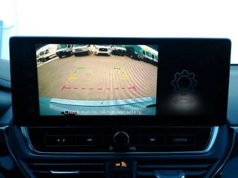 Used 2023 Nissan Altima 2.5 SR w/ SR Premium Package AWD/4WD image 8