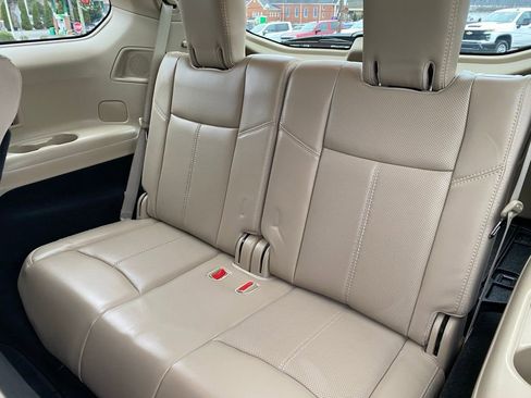 Used 2020 Nissan Pathfinder Platinum w/ Cargo Package image 18