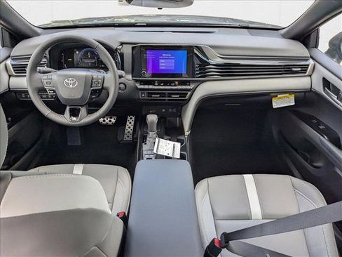 New 2025 Toyota Camry SE image 13
