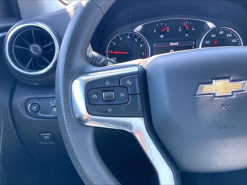 Used 2025 Chevrolet Blazer LT FWD image 17