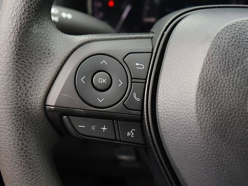 Used 2023 Toyota RAV4 LE FWD image 23
