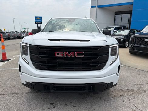 Used 2024 GMC Sierra 1500 Pro w/ Graphite Edition AWD/4WD image 8