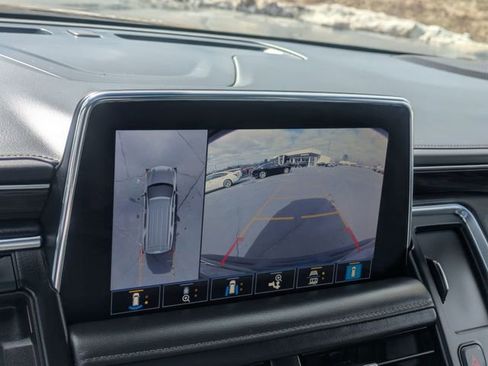 Used 2021 Chevrolet Tahoe Z71 w/ Z71 Signature Package image 22