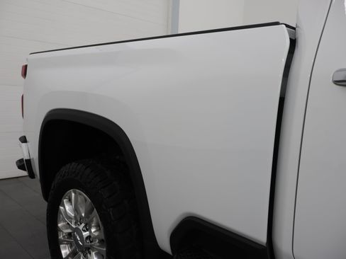 Used 2022 Chevrolet Silverado 3500 High Country w/ Safety Package II AWD/4WD image 31