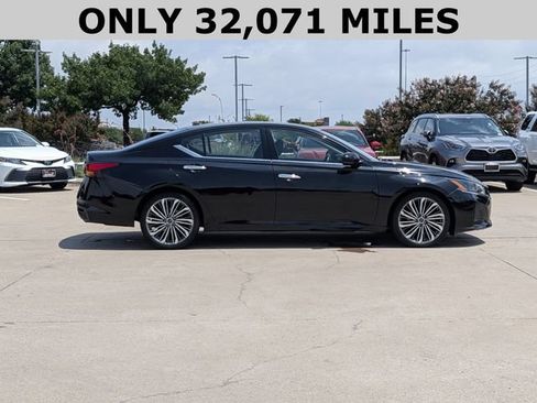 Used 2023 Nissan Altima 2.5 SL FWD image 4