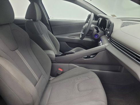 Used 2021 Hyundai Elantra SE w/ Cargo Package image 21