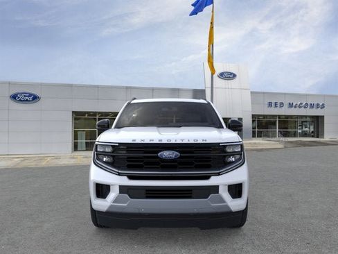 New 2026 Ford Expedition Platinum w/ Platinum Ultimate Package AWD/4WD image 7