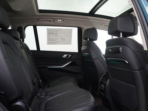 Used 2023 BMW X7 xDrive40i image 12