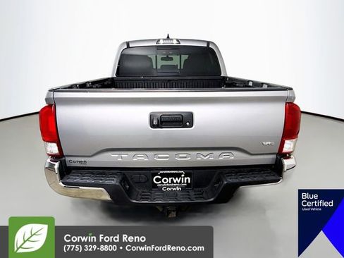 Used 2017 Toyota Tacoma TRD Off-Road w/ Tow Package (A/T) image 9