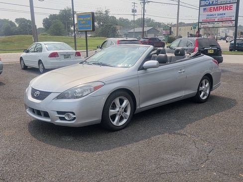 Used 2008 Toyota Solara SLE FWD image 1