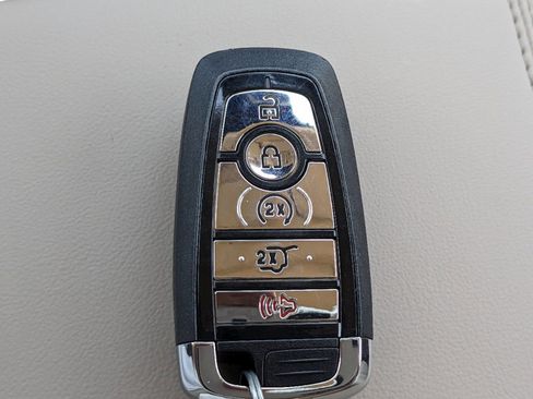 Certified 2023 Lincoln Nautilus Reserve w/ Equipment Group 201A image 33