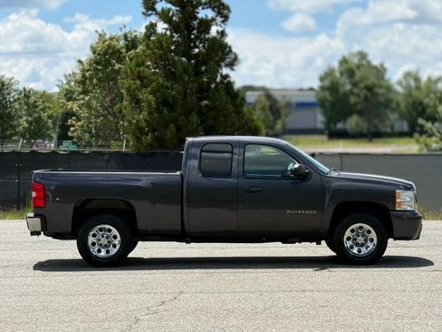 Used 2011 Chevrolet Silverado 1500 LS AWD/4WD image 7