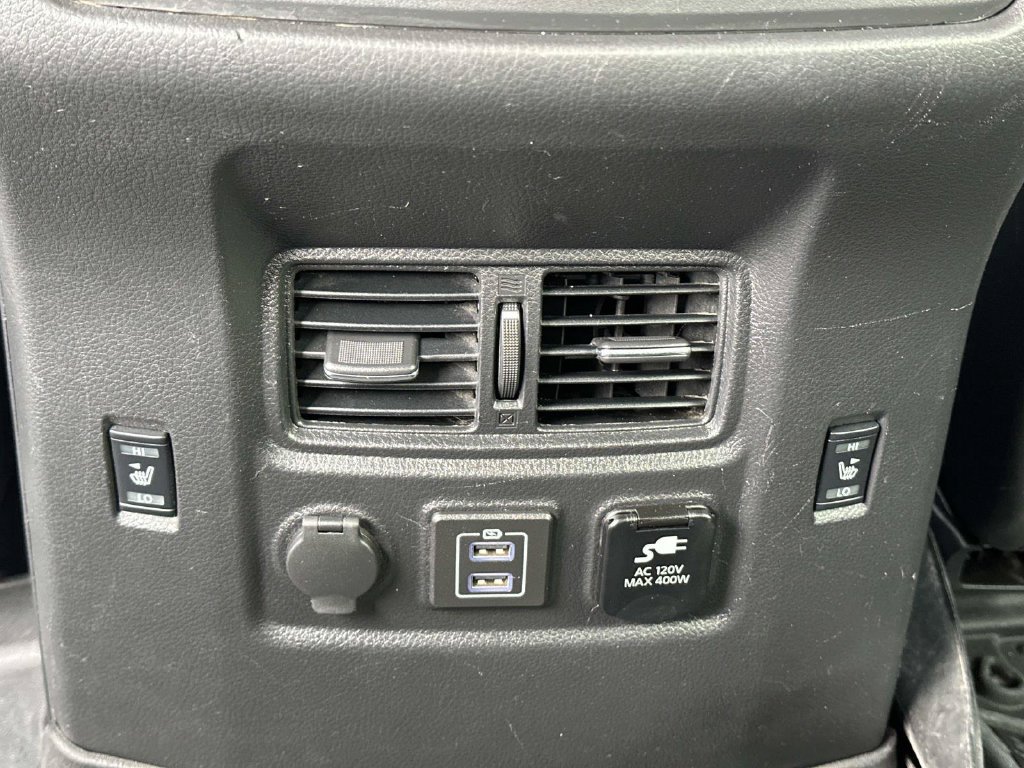 Used 2019 Nissan Titan PRO-4X w/ Pro-4x Convenience Package AWD/4WD image 17